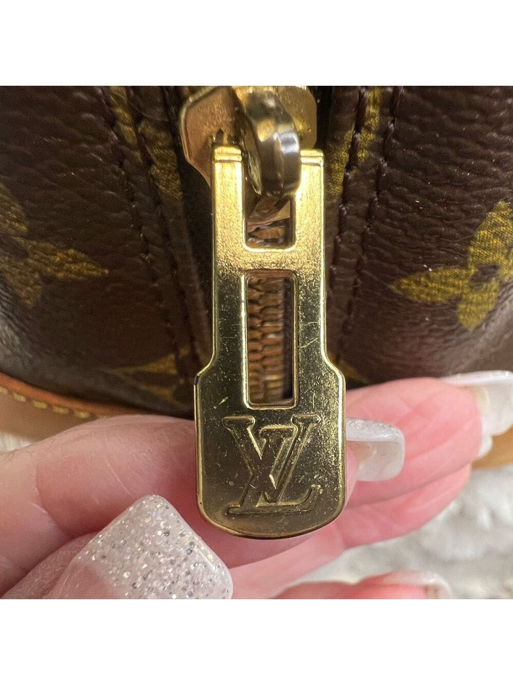 ❤️ LOUIS VUITTON “HOST PICK” MONOGRAM ALMA PM - Picture 13 of 16